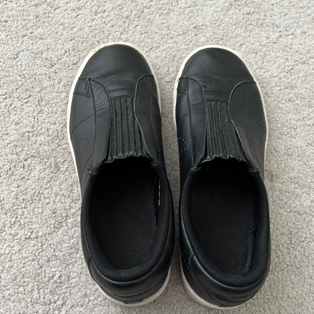 Nike black leather slip on sneaker
